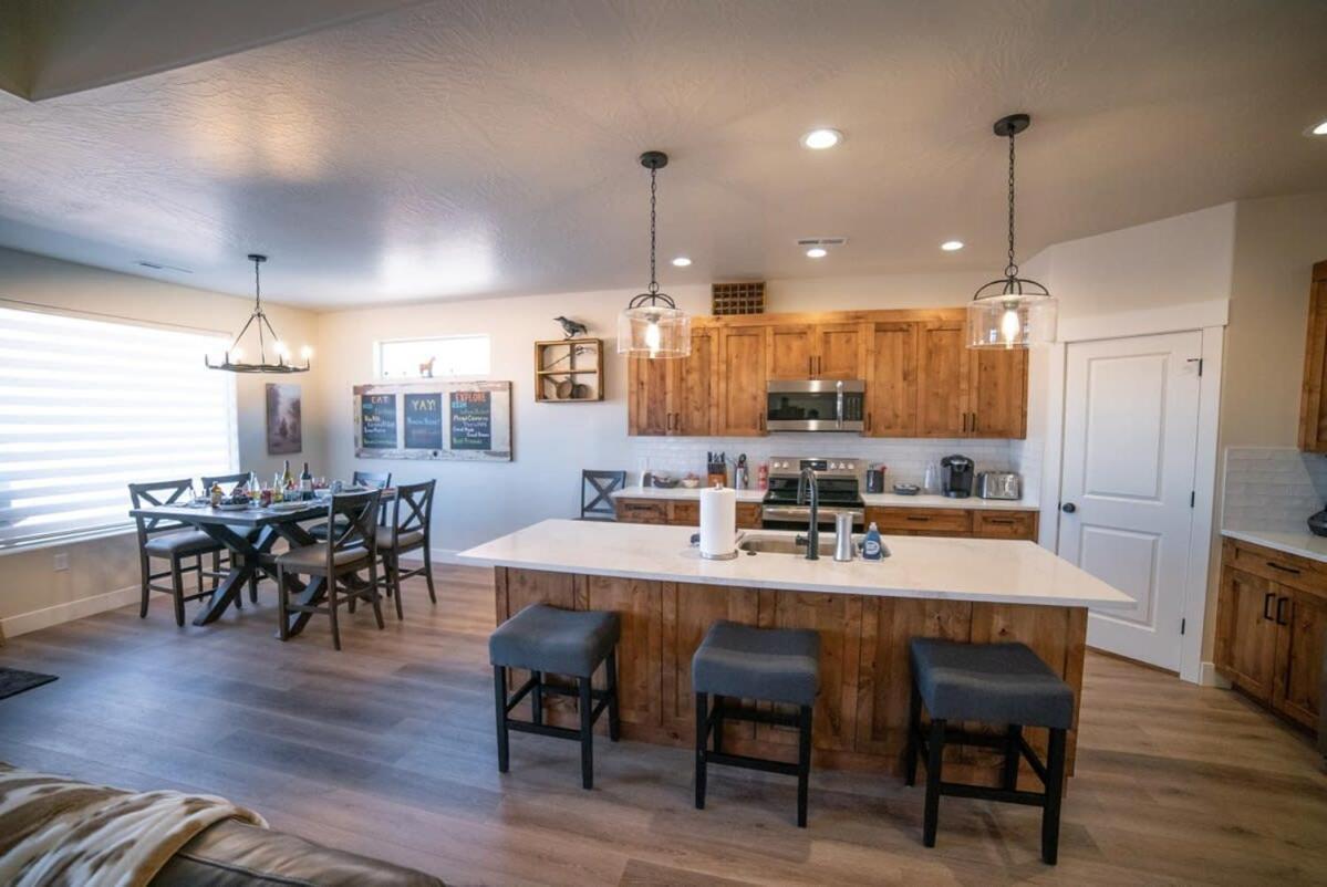 Red Canyon Bunkhouse At Kanab - New West Properties 외부 사진